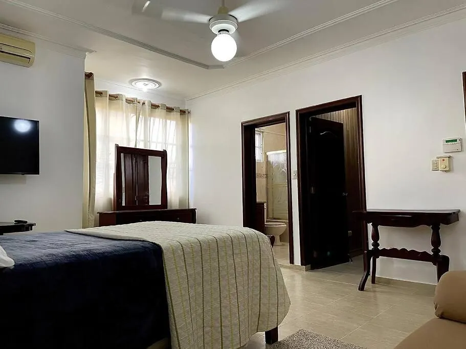 Apartamento Detras Del Homs En Santiago De Los Caballeros Piso 1 Apartment